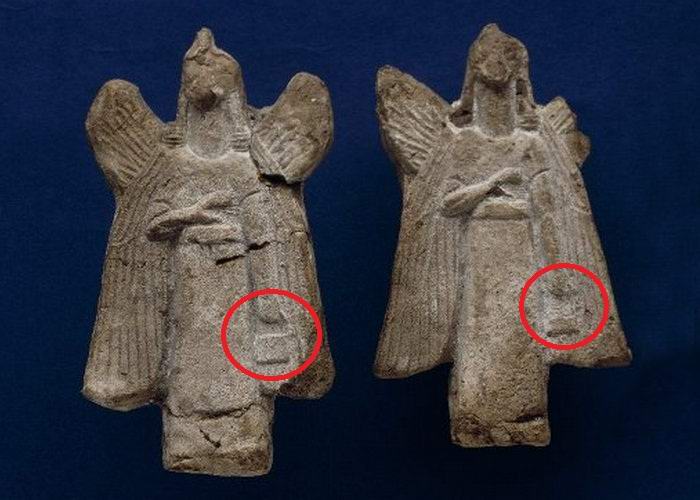 Загадочную сумку нашли на множестве древних скульптур