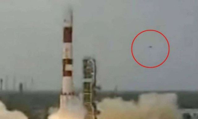 #НЛО во время запуска ракеты в Индии в 2015 году