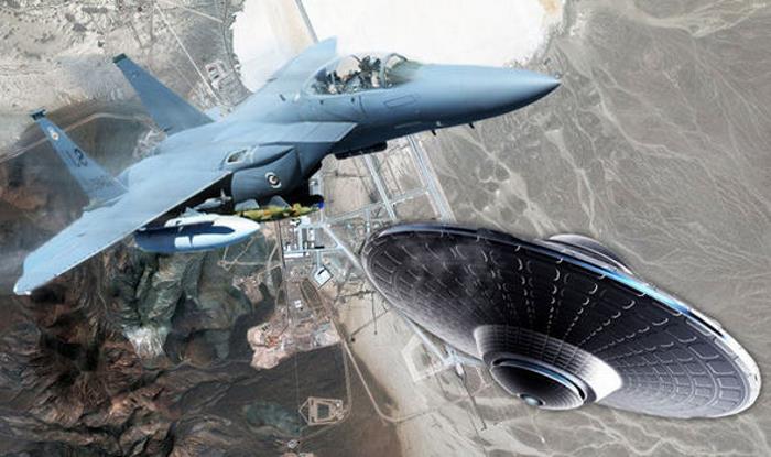 Бывший летчик ВМС США раскрыл подробности встреч с НЛО