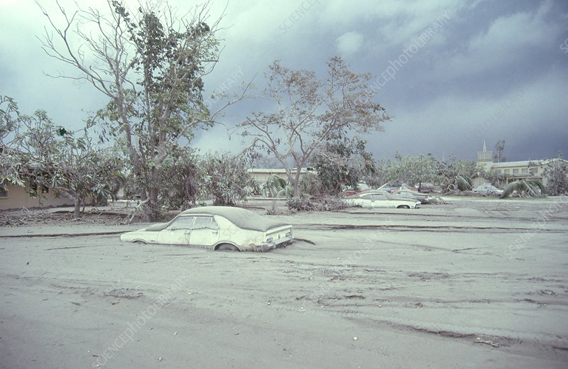 Авиабаза США на Филиппинах после извержения Пинатубо в 1991 году.