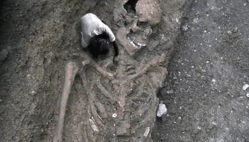 В Техасе в 1919-м году был найден 18-ти футовый скелет
