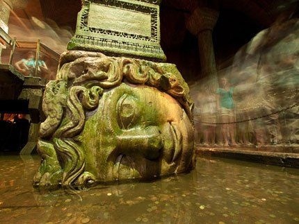 Цистерна Базилики, в которой находился саркофаг Медузы