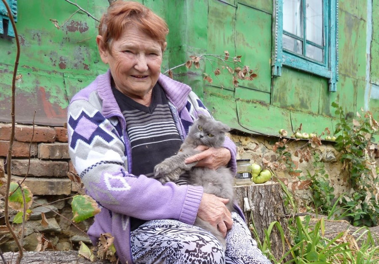 Знахарка из села Кучки гадает, лечит рак и водит дружбу с домовым
