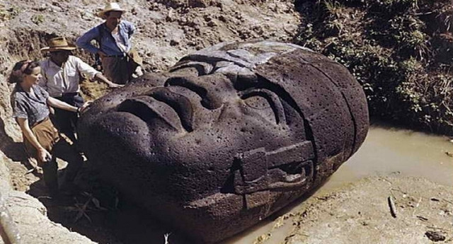 Гигантская каменная статуя Гватемалы и ее неразгаданная тайна