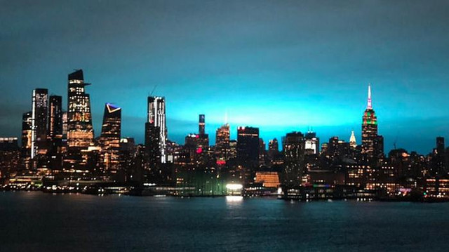 голубая вспышка, нью-йорк, взрыв, инопланетянин, пожар, anomalies