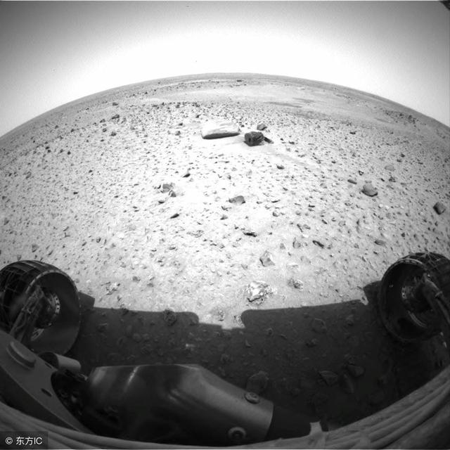 Марс, камень, фото, дыра, марсоход