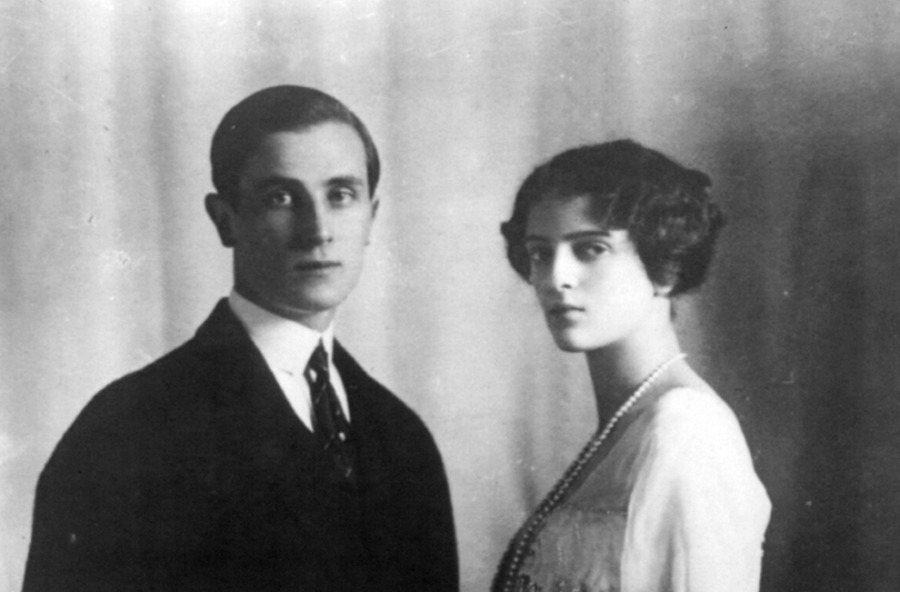 Слева — князь Феликс Юсупов, справа — его жена Ирина (до замужества —