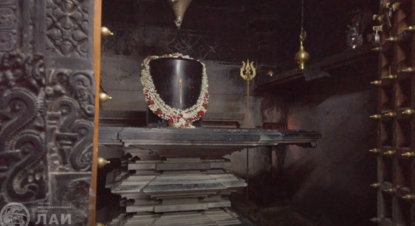Алтарная часть индийского храма
