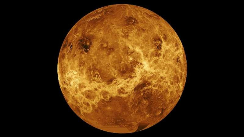 Отсутствие воды исключает жизнь на Венере