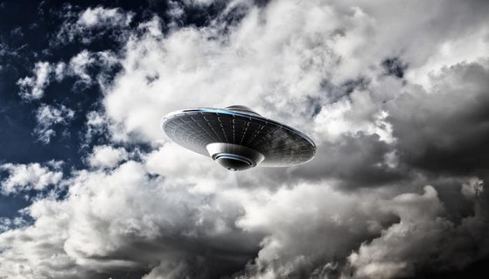 Военным следует сотрудничать с учеными для изучения феномена НЛО