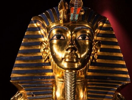 Проклятие гробницы Тутанхамона: Что может стоять за загадочными смертями людей, потревожившими фараона