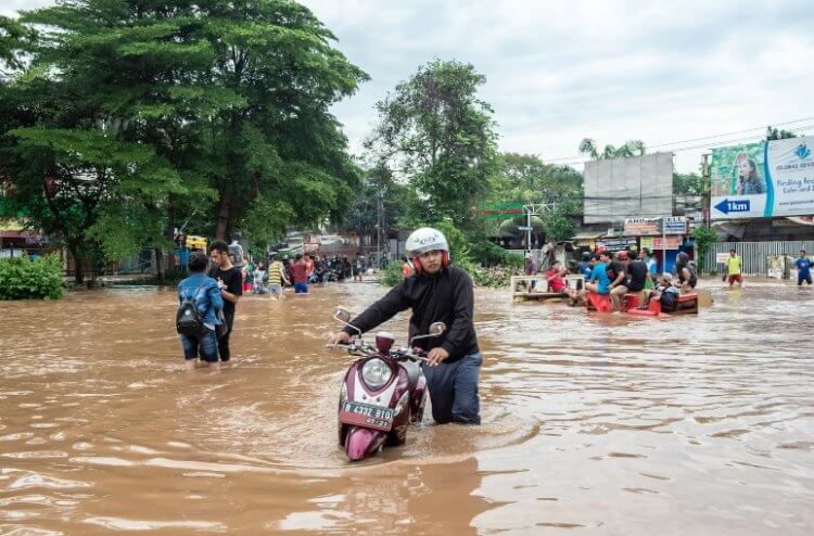 Наводнения беспокоят Джакарту уже сотни лет