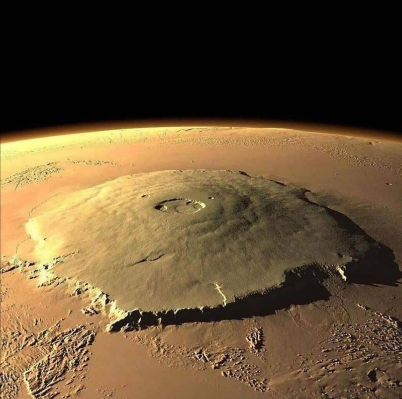 Компьютерная реконструкция вида горы Олимп на Марсе