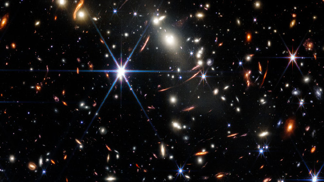 Открытие массивных ранних галактик не поддается пониманию Вселенной