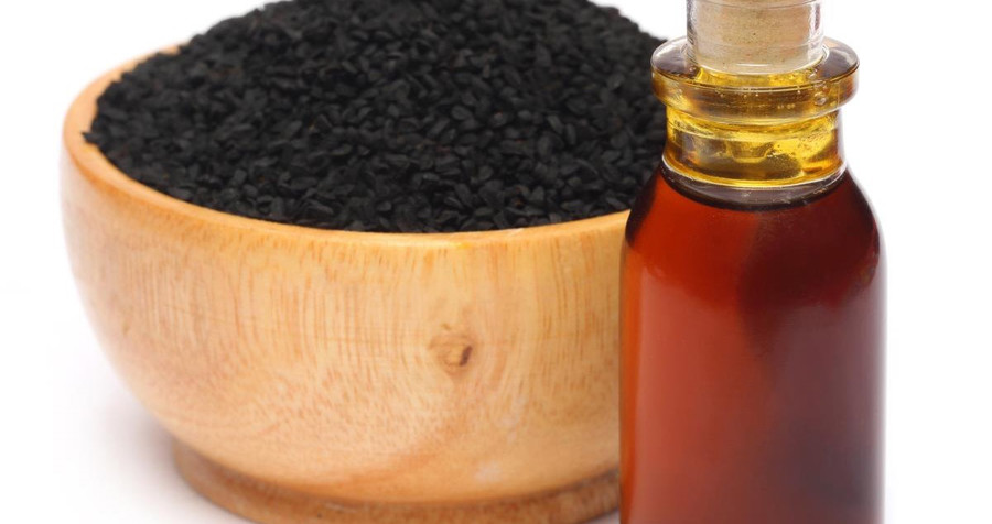Вот 16 причин, почему масло черных семян называют