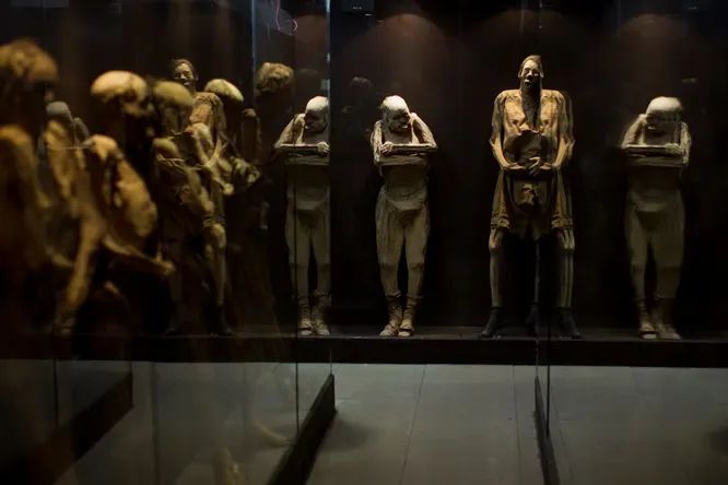 Мумии Гуанахуато - коллекция мумифицированных тел