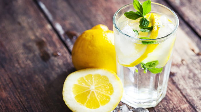 Горячая вода с лимоном