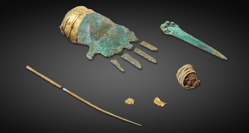 Загадочная рука из бронзы: тайна древнего артефакта
