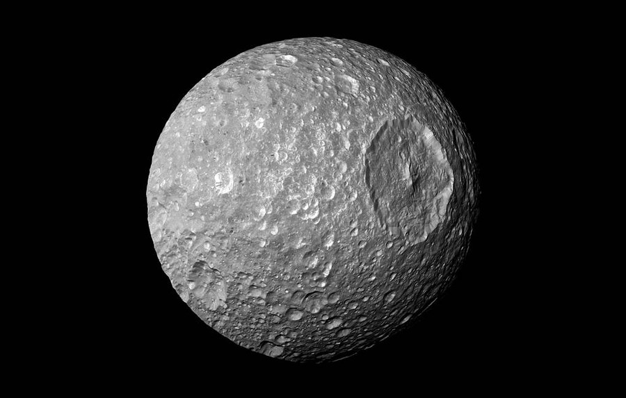 Планетологи доказали, что на спутнике Сатурна Мимасе присутствует подл