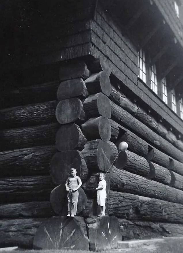 Уникальная фотография. Дом Секвойи, 1938 год