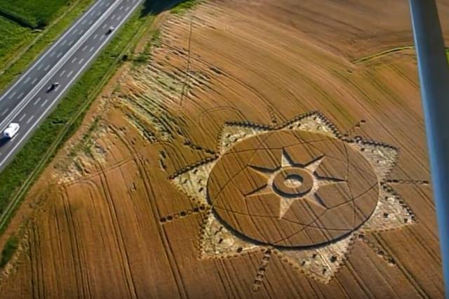 На севере Италии на пшеничном поле найден необычный круг