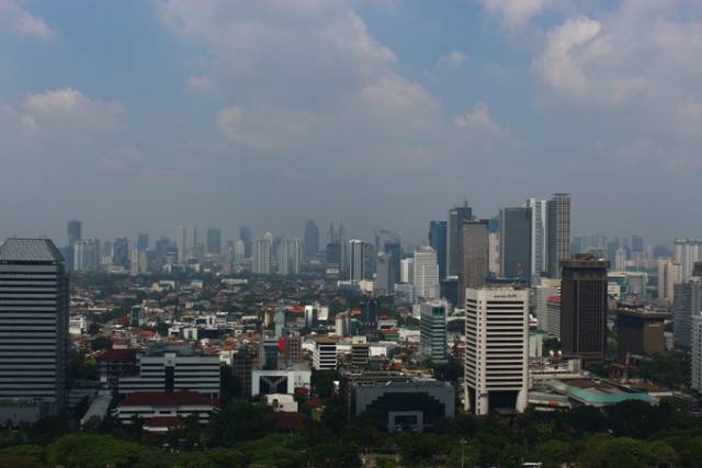 Джакарта стала жертвой массового строительства.