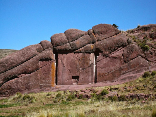 В 1996 году Врата богов были обнаружены в Перу
