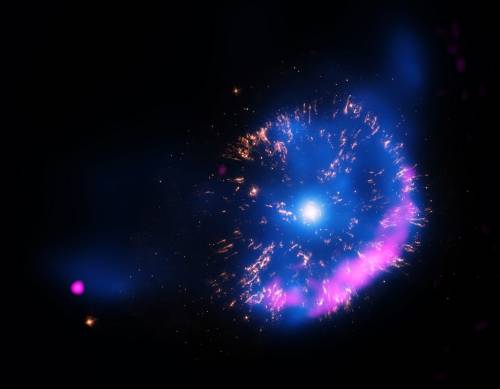 Взрыв звезды - новое фото от NASA